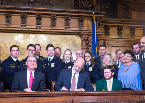 Governor Signs Klunk’s Farm Preservation Bill into Law 